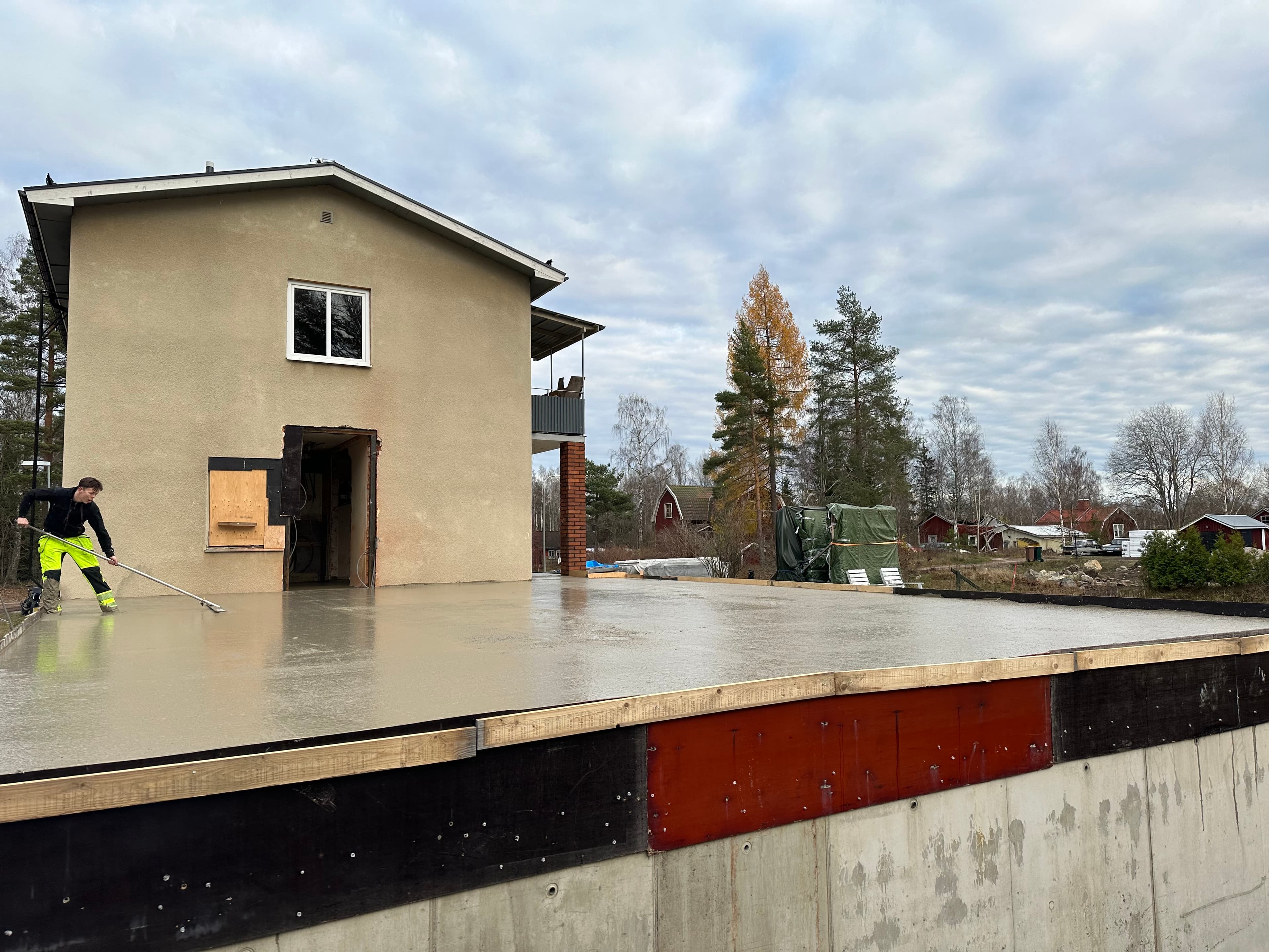 Betongplatta under gjutning